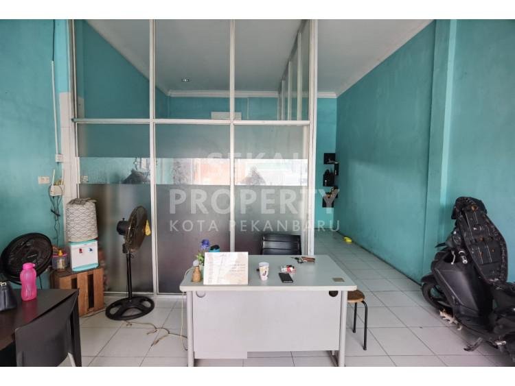 Dijual Ruko 2,5lt tengah kota dan ditepi jalan besar Jl. Taskurun - Pekanbaru