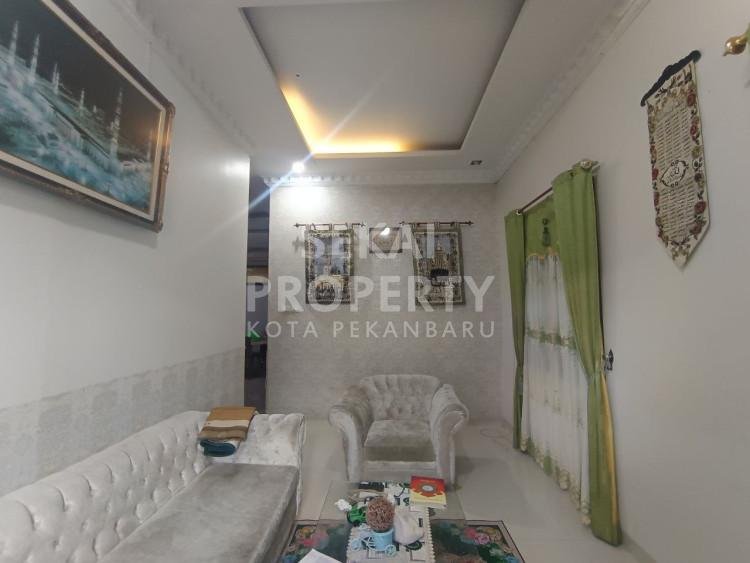 DI JUAL RUMAH JL HARAPAN SARI DEKAT JALAN SUDIRMAN - PEKANBARU