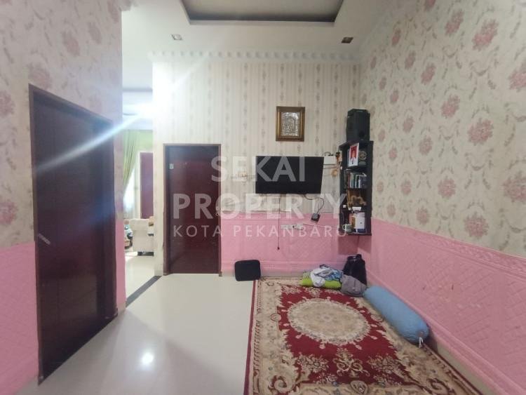 Lihat semua foto