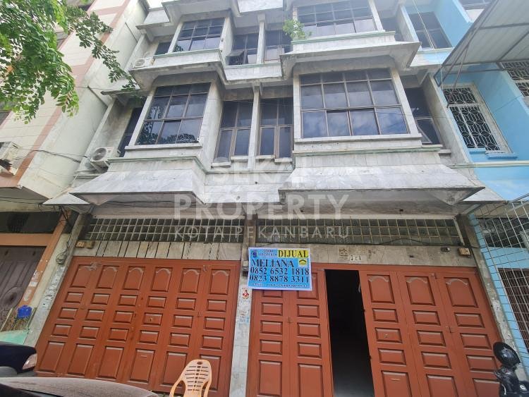 Di jual dan disewakan ruko gandeng tepi jalan Tanjung Datuk lokasi Lima Puluh kota Pekanbaru
