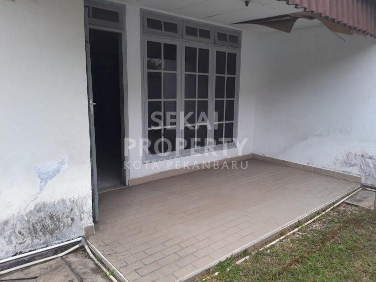 DIJUAL RUMAH DI JALAN TANGKUBAN PERAHU PEKANBARU