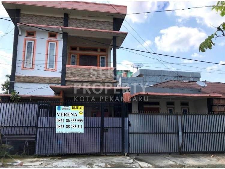 DIJUAL Rumah 2 Lantai di Jl. Perwira - Pekanbaru