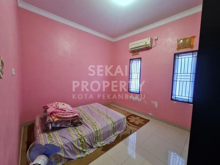 Lihat semua foto