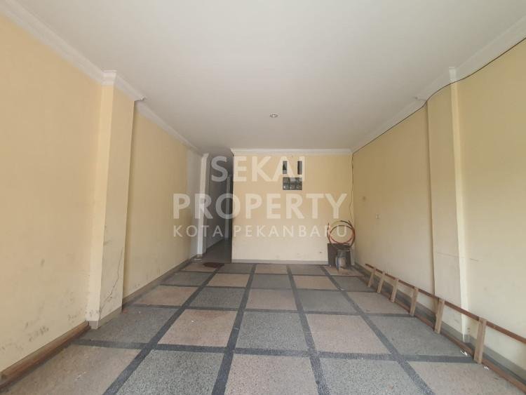 DIJUAL RUKO 2LT FULL KERAMIK SIAP PAKAI LOKASI JL. NENAS - PEKANBARU