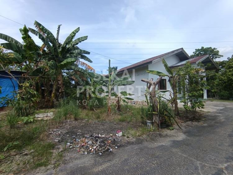 DIJUAL RUMAH DAN TANAH DI JL. SEPAKAT - PEKANBARU