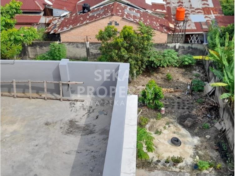 Lihat semua foto