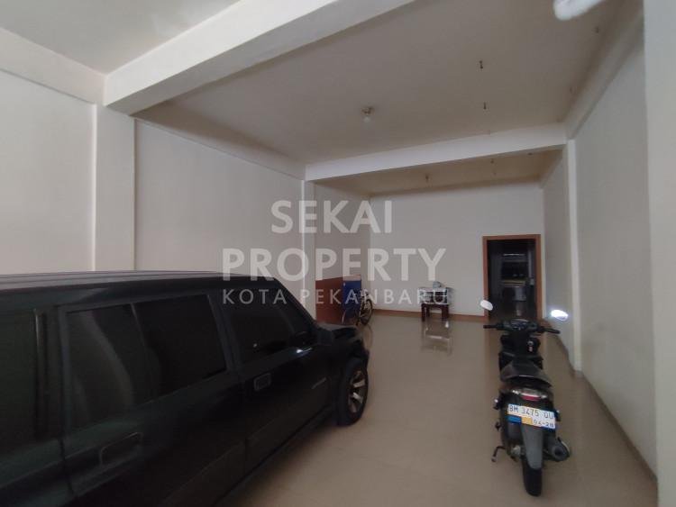 Dijual Ruko 3 Lantai Siap Pakai Jl. Tuanku Tambusai / Nangka. Pekanbaru