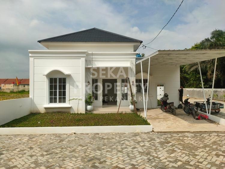 DIJUAL RUMAH BARU CLUSTER LOKASI DEKAT BANDARA JALAN PARIT INDAH - PEKANBARU