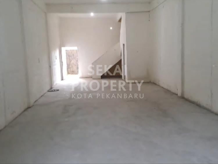 DIJUAL RUKO 3 LT LOKASI TENGAH KOTA JALAN ARIFIN AHMAD
