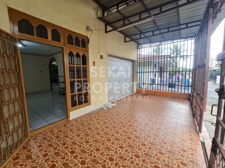 DIJUAL RUMAH BULATAN SIAP HUNI TEPI JALAN LOKASI SETIA BUDI PEKANBARU