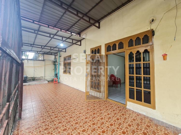 DIJUAL RUMAH BULATAN SIAP HUNI TEPI JALAN LOKASI SETIA BUDI PEKANBARU