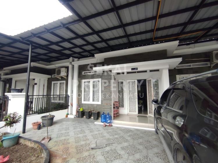 DI SEWAKAN RUMAH FURNISH DI JL. FAJAR  PEKAN  BARU