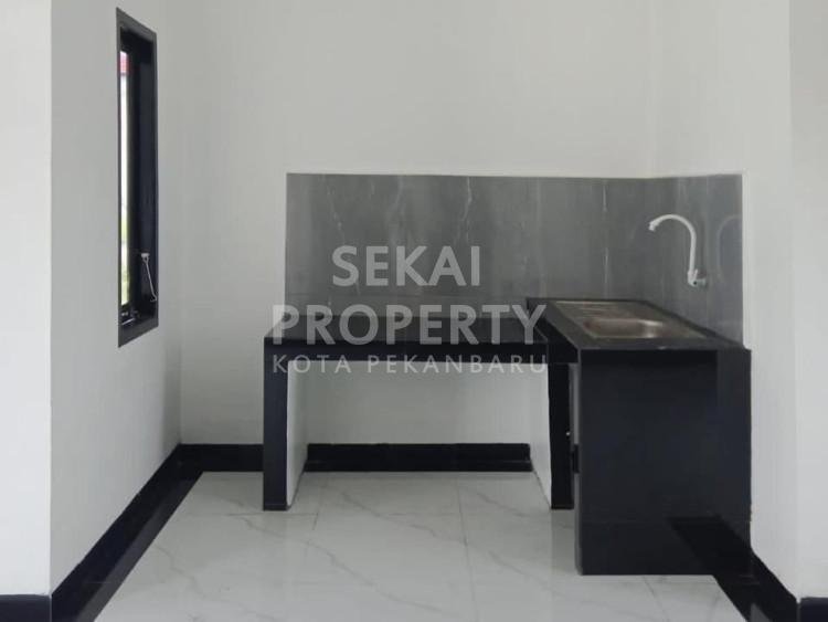 Lihat semua foto
