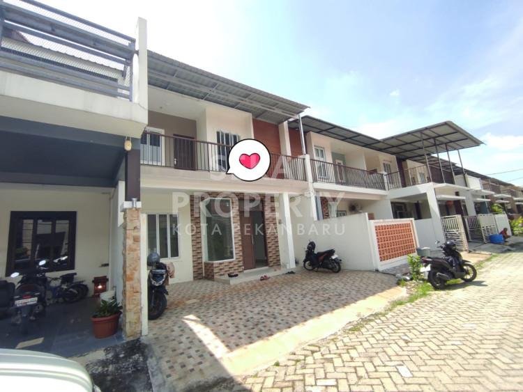 DIJUAL RUMAH 2 LT SIAP HUNI DI JLN PEMUDA-PEKANBARU