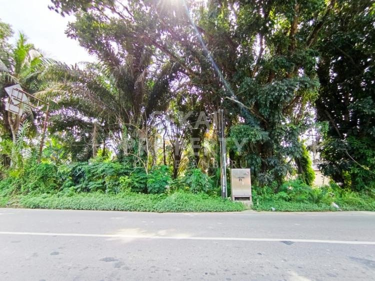 DI JUAL TANAH LOKASI TEPI JALAN BESAR JL HARAPAN RAYA UJUNG