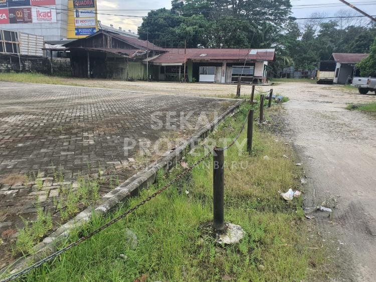 DIJUAL SEBIDANG TANAH KERAS LOKASI TEPI JALAN SOEKARNO HATTA - PEKANBARU
