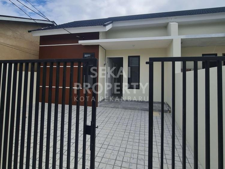DIJUAL RUMAH BARU MURAH TYPE 75 LOKASI DEKAT JALAN LILI - PEKANBARU