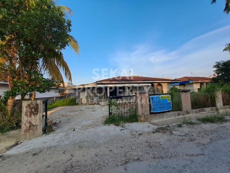 DIJUAL SEBIDANG TANAH + BANGUNAN LAMA LOKASI JL.SEMPURNA/RIAU UJUNG-PEKANBARU