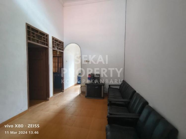 DIJUAL RUMAH LOKASI DEKAT JL RIAU UJUNG
