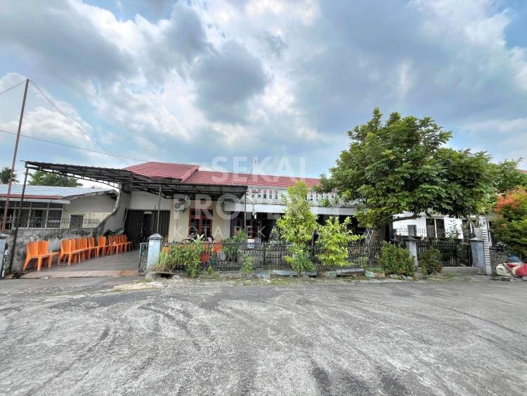 DIJUAL RUMAH LUAS LOKASI SIDOMULYO TIMUR-PEKANBARU -