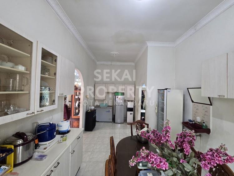 Lihat semua foto