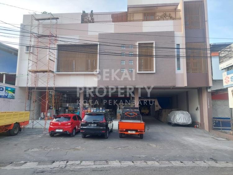 Dijual 3 unit ruko gandeng plus gudang di belakang lokasi Kuningan Jawa Barat