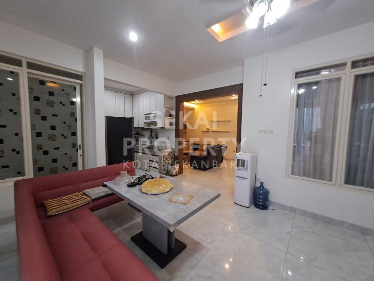 DISEWAKAN RUMAH CLUSTER ELITE LOKASI SUDIRMAN-PEKANBARU