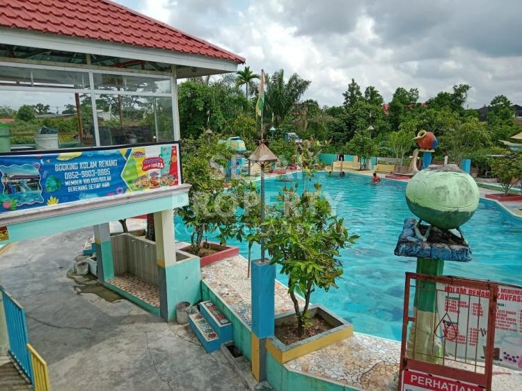 Lihat semua foto