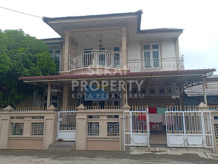 Dijual rumah mewah 2lt siap huni di Jl. Kartama - Pekanbaru