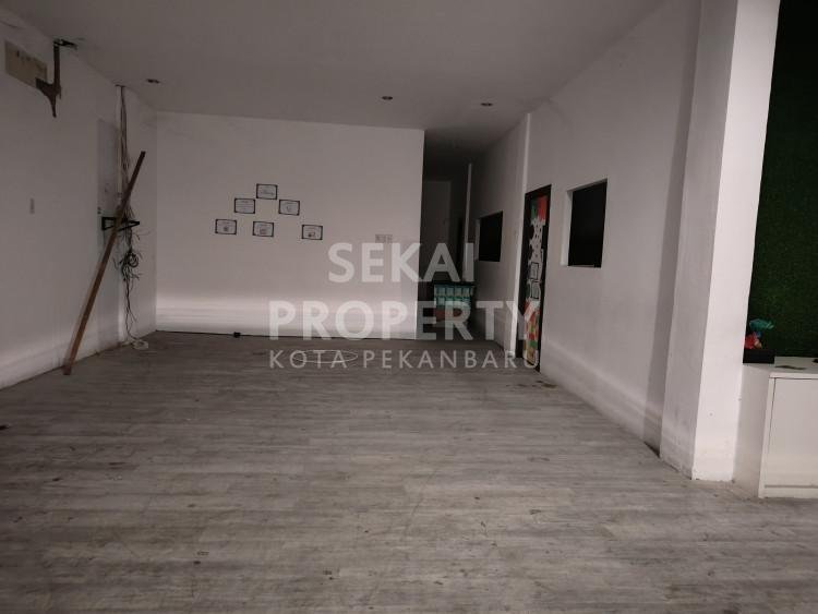 Dijual / Disewakan Ruko + Tanah Lokasi Jalan Tanjung Datuk