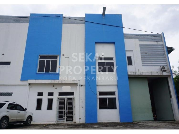 DIJUAL/SEWAKAN GUDANG DI PERGUDANGAN  ANGKASA III - KAMPAR / PASIR PUTIH