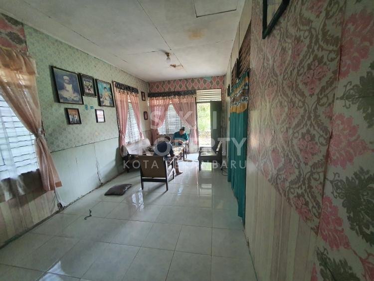DIJUAL RUMAH PLUS TANAH