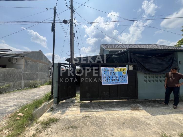 Dijual Rumah Jl Indrapuri / Hangtuah Ujung Pekanbaru