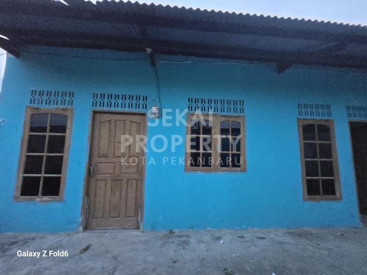 DIJUAL RUMAH 3 UNIT GANDENG JL.PASTORAN , PALAS