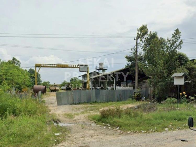 DIJUAL SEBIDANG TANAH + WORKSHOP LOKASI TEPI JALAN SIAK 2 / PALAS - PEKANBARU