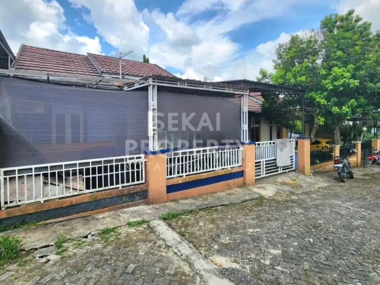 DIJUAL CEPAT RUMAH SIAP HUNI LOKASI DALAM PERUMAHAN JL.SEPAKAT-PEKANBARU