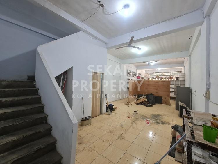 DIJUAL RUKO 2,5 LANTAI JALAN KULIM/ RIAU TENGAH KOTA PEKANBARU