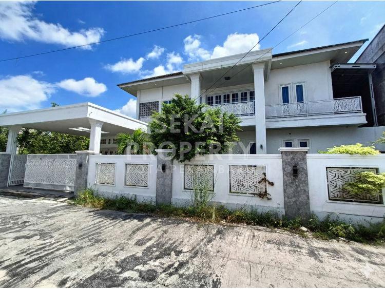 DIJUAL RUMAH DI JALAN MUHAJIRIN - SOEKARNO HATTA