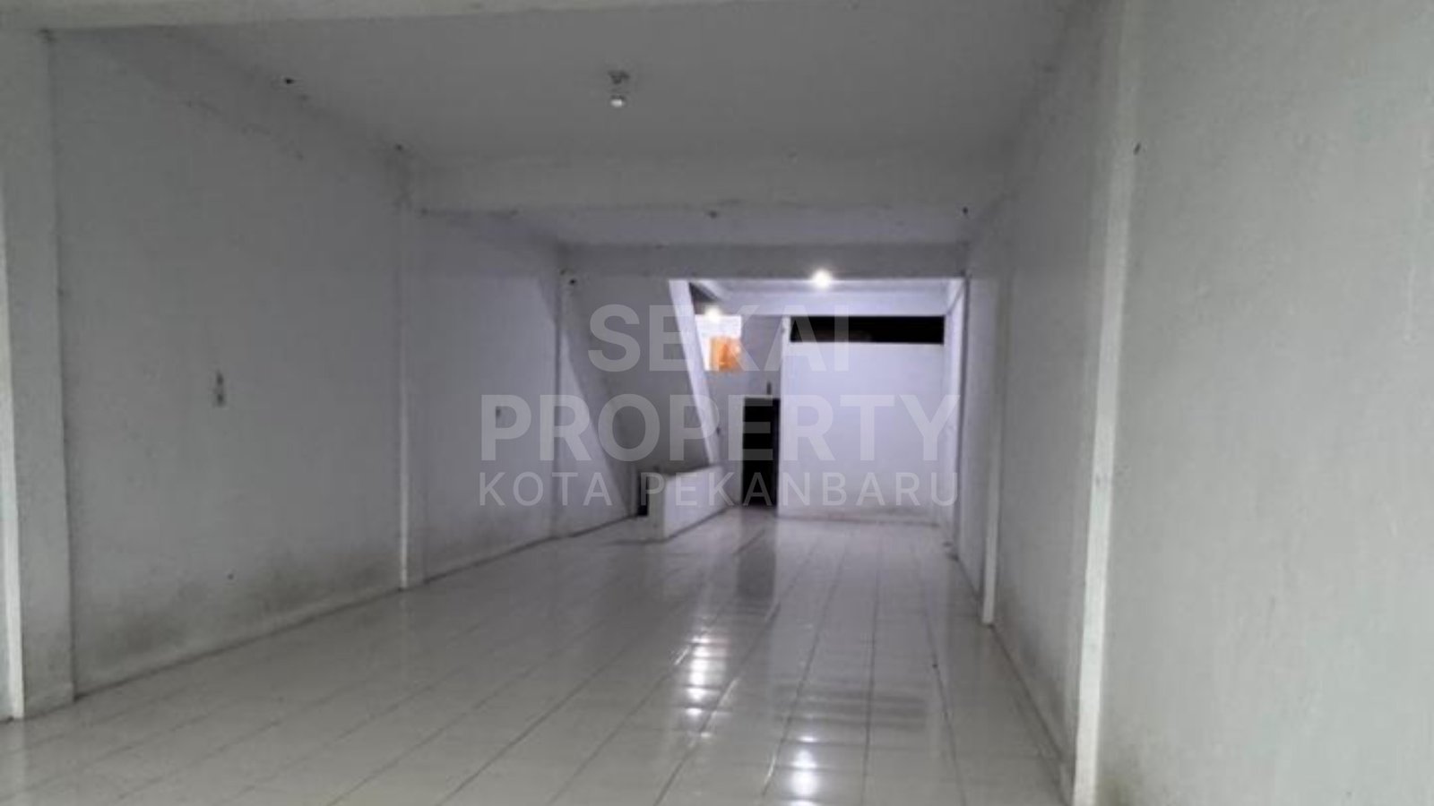 Disewa Ruko Siap Pakai Di Jalan Riau Ujung