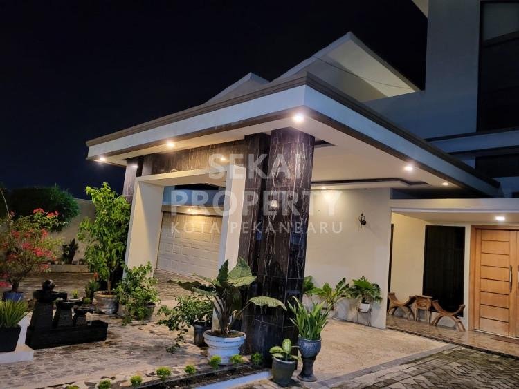 DI JUAL RUMAH + KOS KOSAN JL TUANKU TAMBUSAI