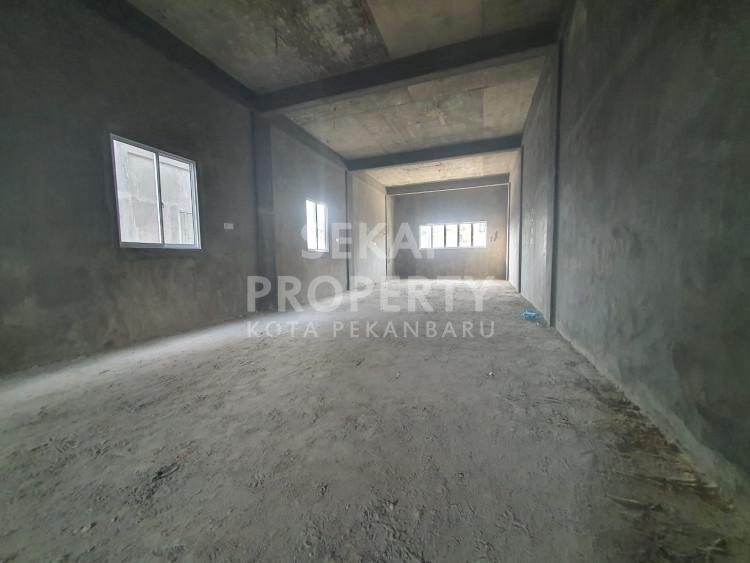 Dijual/Disewakan Ruko 3 Lt di Dharma Bakti / Sigunggung