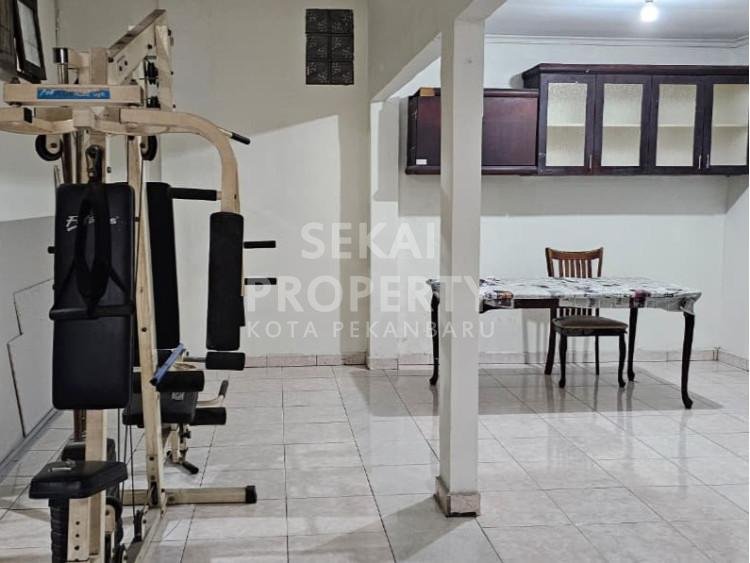 Lihat semua foto