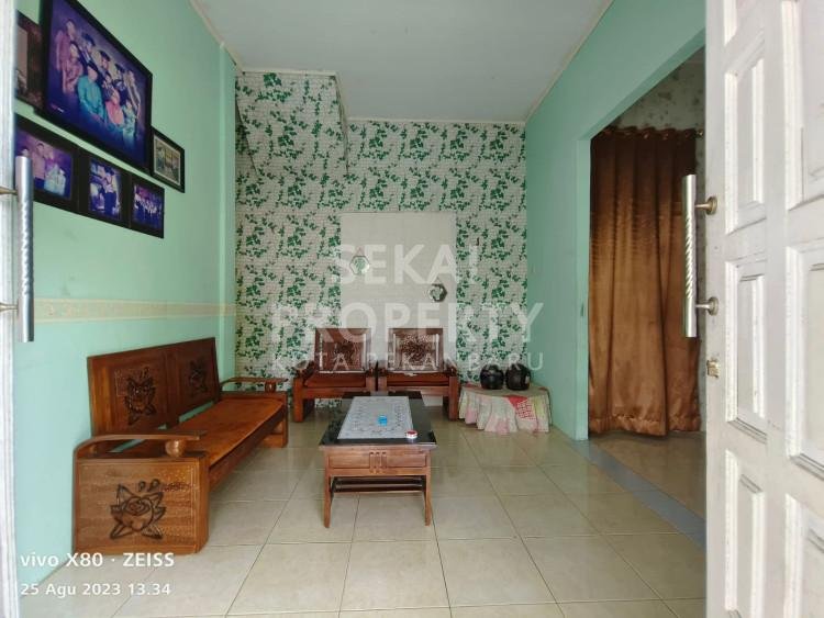 DIJUAL RUMAH DI DEKAT JALAN UTAMA PEKANBARU