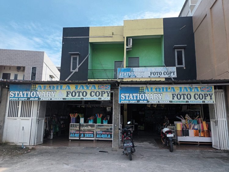 DIJUAL 2 UNIT RUKO GANDENG  2,5 LANTAI TEPI JALAN PARIT INDAH LOKASI STRATEGIS DEKAT DINAS LINGKUNGAN HIDUP PEKANBARU