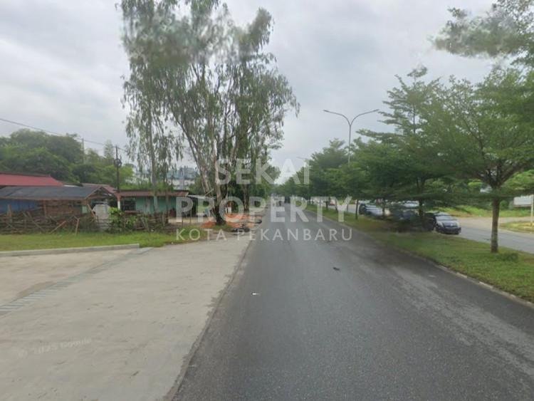 DIJUAL SEBIDANG TANAH LOKASI TEPI JALAN SOEKARNO HATTA - PEKANBARU