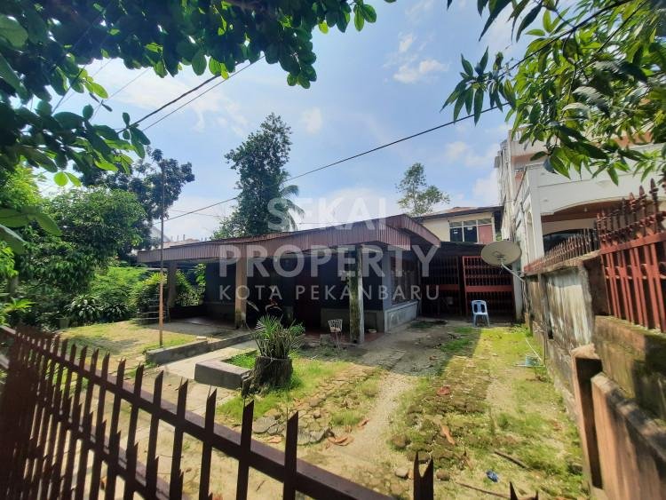 Dijual Tanah + Bangunan Lama Di Jl.Dr Sutomo