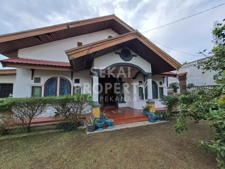 DIJUAL TANAH BONUS BANGUNAN RUMAH DAN RUKO  DI JL.PURNAMA-PEKANBARU