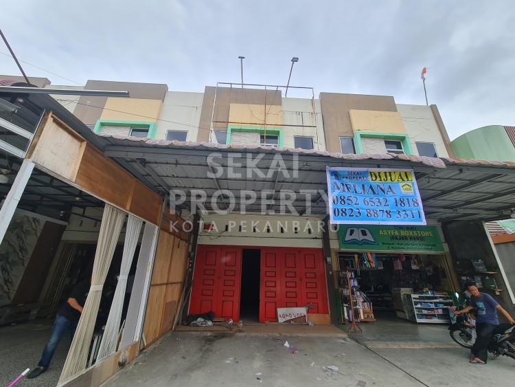 Di jual ruko 2 lantai tepi jalan Kartama Marpoyan tengah kota Pekanbaru
