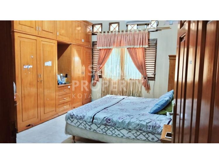 DIJUAL RUMAH 2 LT DI JL PATIMURA