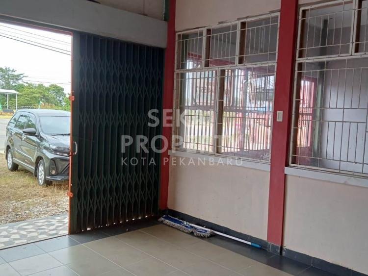 Dijual Ruko 2lt Gandeng 3unit lokasi Jl. Pramuka / Rumbai